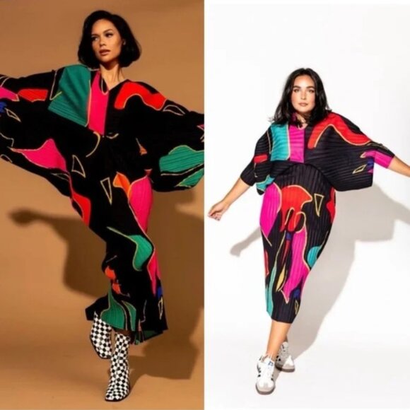 Dressed in Lala Woman of the Hoir Plisse Abstract Midi Dress Sz One Size OS NWT - Picture 1 of 15